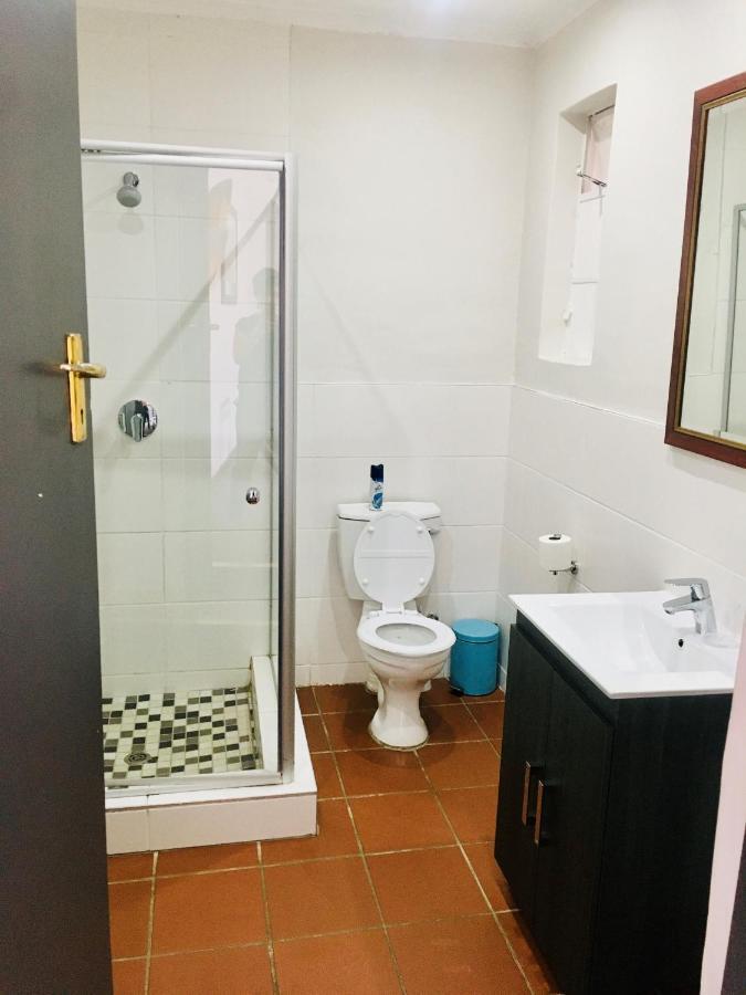 Melville Manor Guest House Йоганнесбурґ Екстер'єр фото